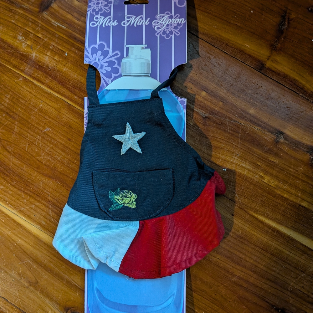 Texas Themed Rockport Apparel Miss MINI Apron For Bottle Decor ft TX Flag Rose